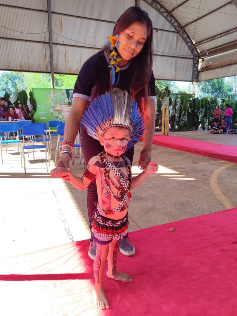 Mitã Rory celebra o Dia dos Povos Indígenas com Desfile Cultural Mitã Rory celebra o Dia dos Povos Indígenas com Desfile Cultural