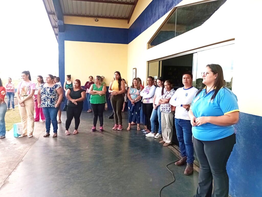 Escola + Família = Sucesso Escola + Família = Sucesso