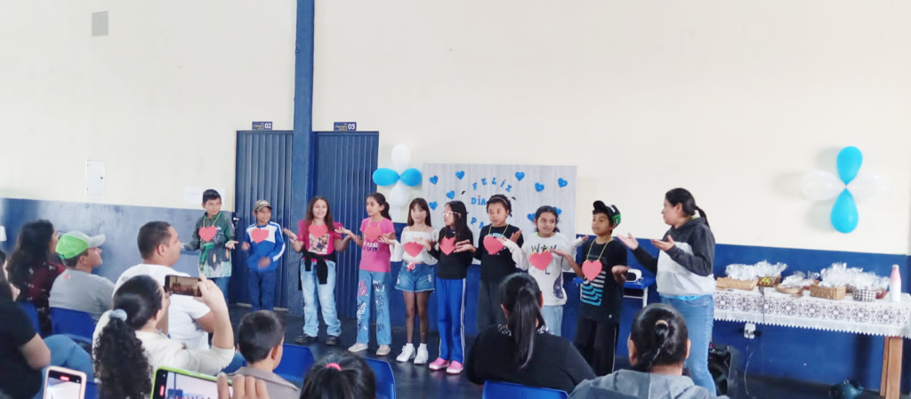 Comemorações do Mês de Agosto da E.M. Novo Horizonte Comemorações do Mês de Agosto da E.M. Novo Horizonte