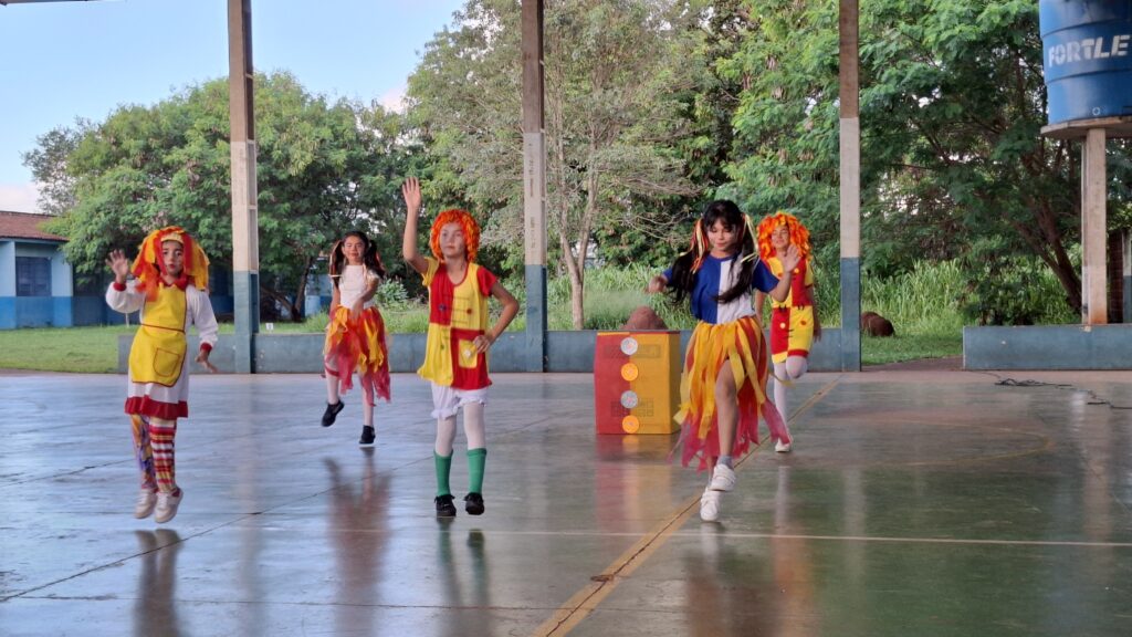 Apresentações Culturais do mês de abril Apresentações Culturais do mês de abril