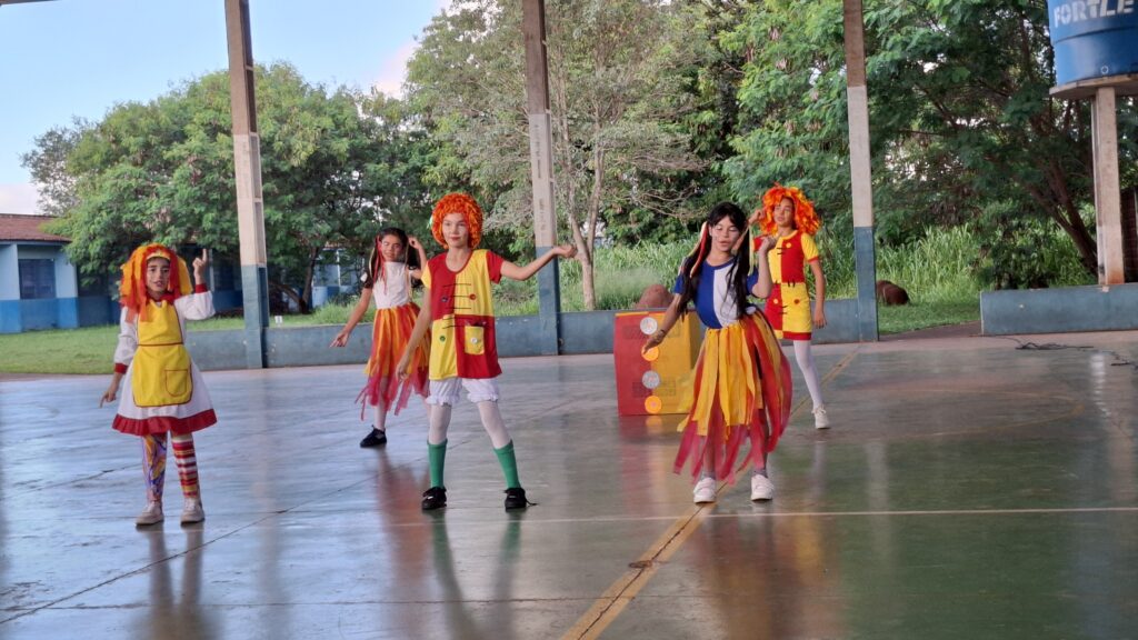 Apresentações Culturais do mês de abril Apresentações Culturais do mês de abril