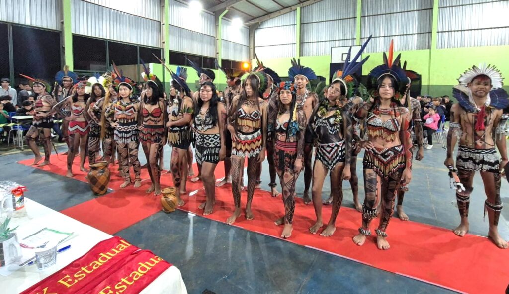 Programação da Semana dos Povos Indígenas da Escola Estadual Indígena Mbo’eroy Guarani Kaiowá Programação da Semana dos Povos Indígenas da Escola Estadual Indígena Mbo’eroy Guarani Kaiowá