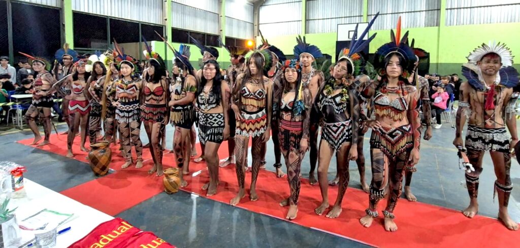 Programação da Semana dos Povos Indígenas da Escola Estadual Indígena Mbo’eroy Guarani Kaiowá Programação da Semana dos Povos Indígenas da Escola Estadual Indígena Mbo’eroy Guarani Kaiowá