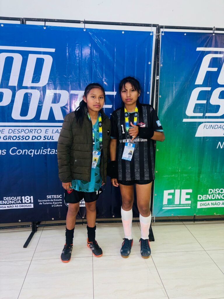 Alunos do Projeto Mbyjarã da Escola Municipal Polo Indígena Mbo’eroy Guarani Kaiowa da aldeia Guapo’y do Município de Amambai, conquistam medalhas nos Jogos Escolares da Juventude, na modalidade de atletismo 12 a 14 anos em Campo Grande