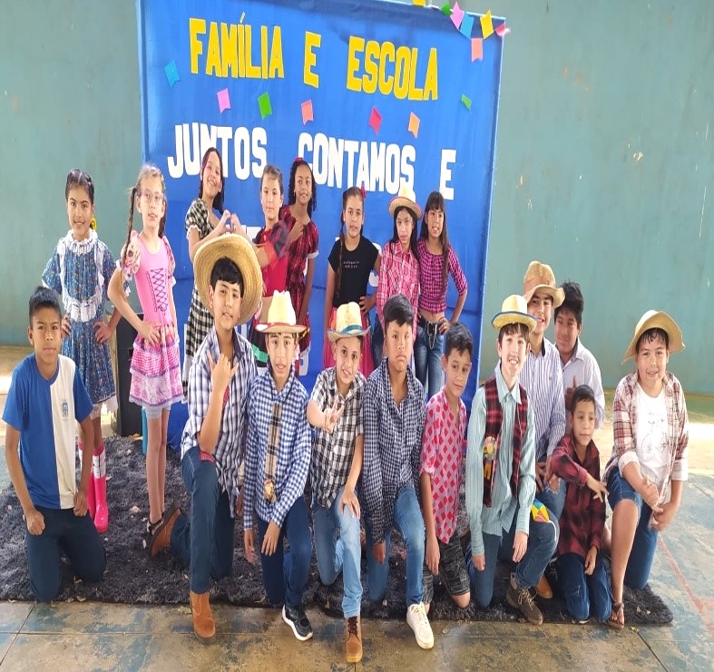 Festa da Família e folclore Festa da Família e folclore