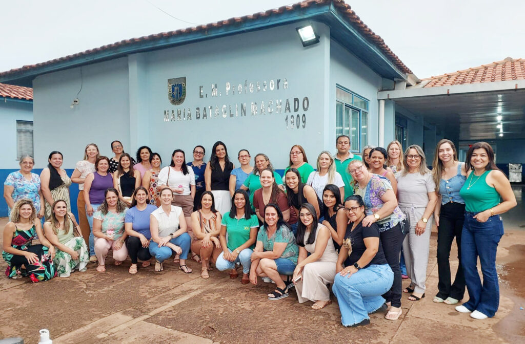 Outubro, mês de comemorações Outubro, mês de comemorações