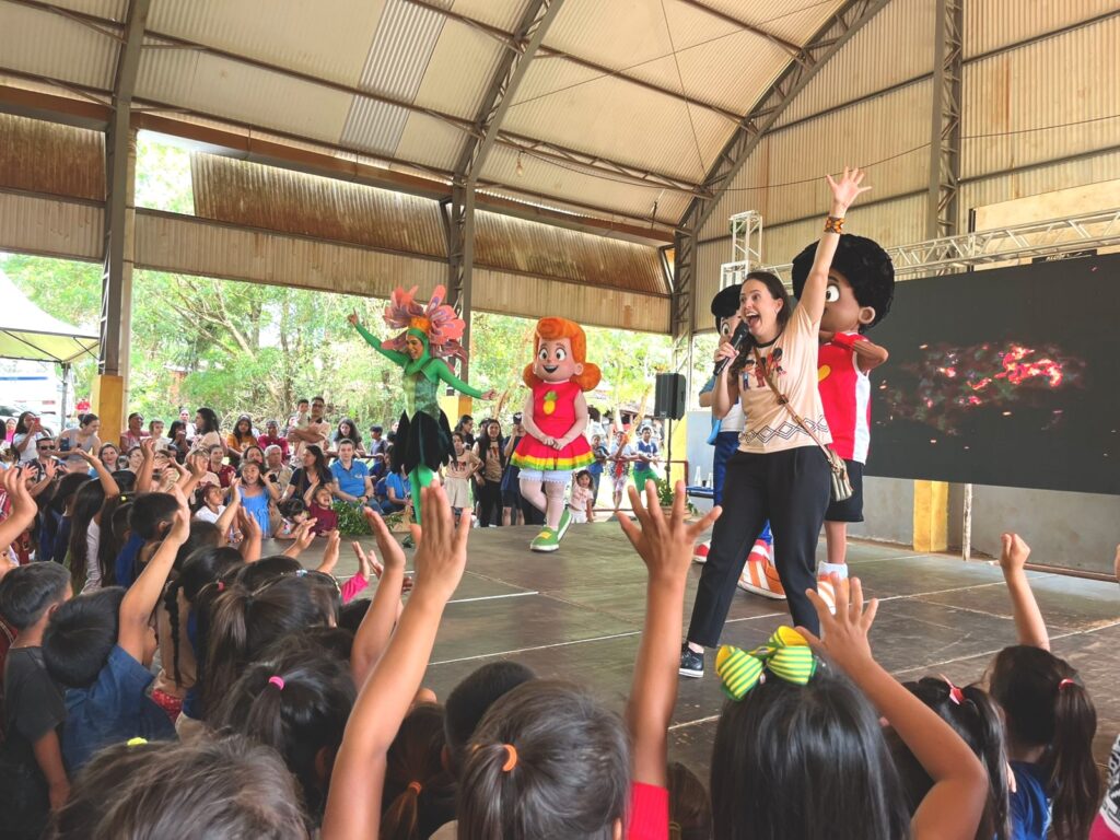 “Poty”, a flor Guarani Kaiowá: nova personagem do grupo 3 Palavrinhas é lançada em Amambai