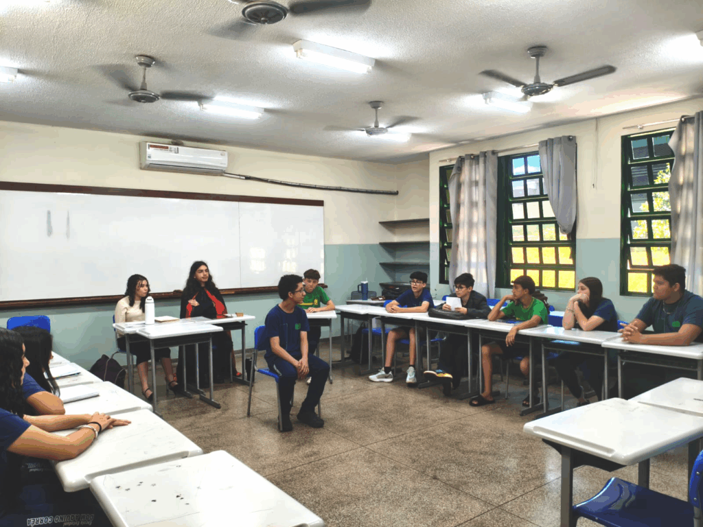Justiça Ambiental em Debate: EE. Dom Aquino Corrêa Transforma Sala de Aula em Plenário para Júri Simulado Justiça Ambiental em Debate: EE. Dom Aquino Corrêa Transforma Sala de Aula em Plenário para Júri Simulado