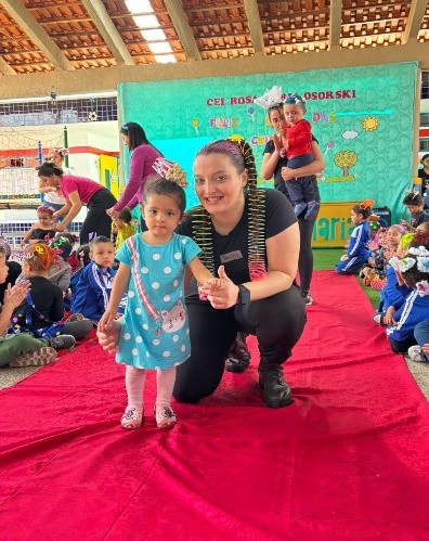 Diversão, criatividade e leitura marcam o mês das crianças no CEI Rosa Maria Osorski