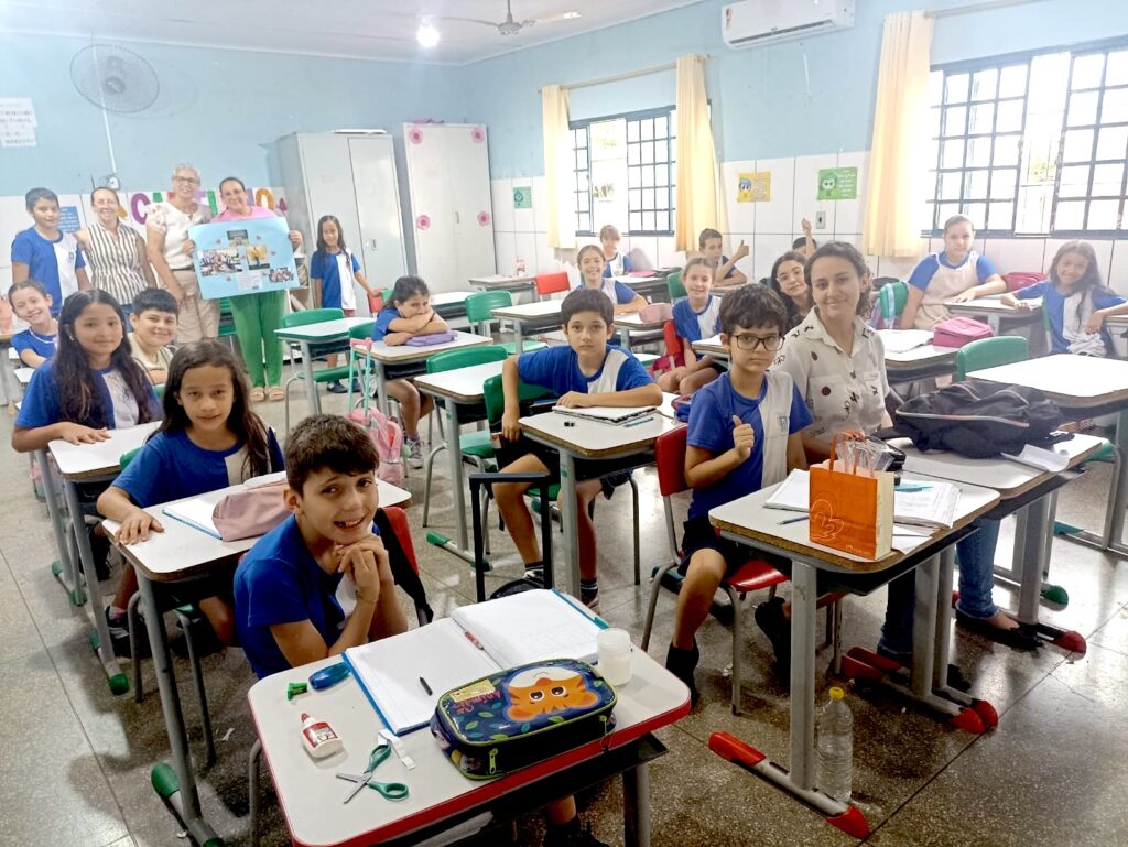 Nossa gratidão à diretora que transforma caminhos com amor e dedicação