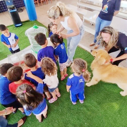 Visitas especiais e muita diversão Visitas especiais e muita diversão