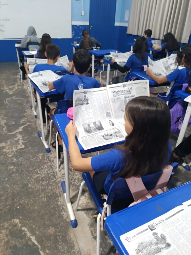 Jornal em sala de aula estimula leitura e interpretação na escola Marlene Vilarinho