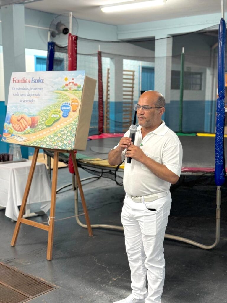 Escola promove palestra e parceria em prol do cuidado infantil