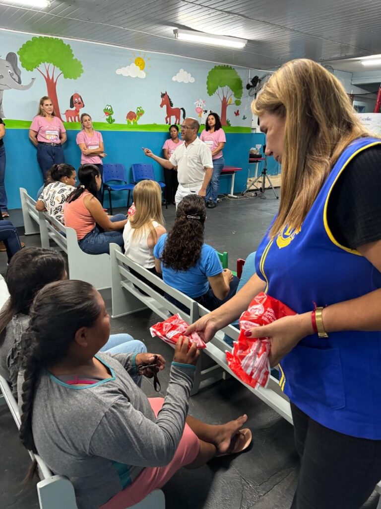 Escola promove palestra e parceria em prol do cuidado infantil