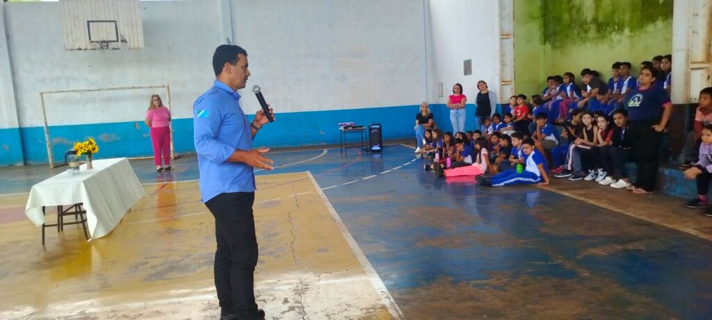 Palestra e teatro reforçam importância da preservação da água Palestra e teatro reforçam importância da preservação da água
