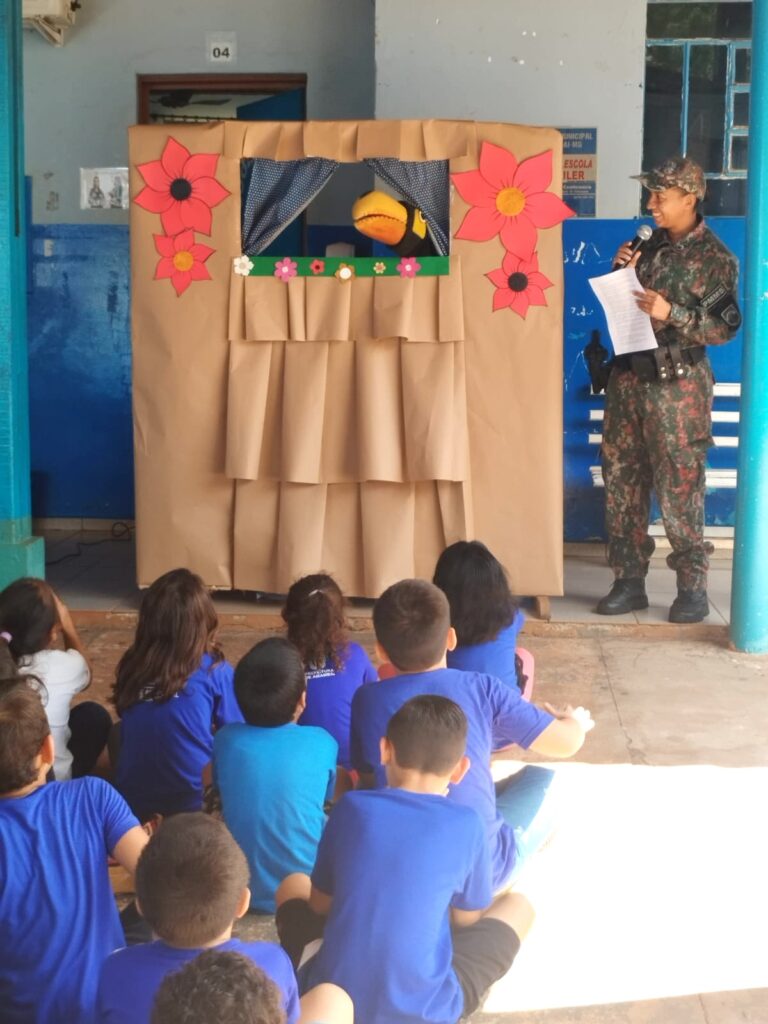 Palestra e teatro reforçam importância da preservação da água Palestra e teatro reforçam importância da preservação da água