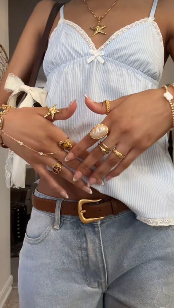 O Poder dos Acessórios: transforme seu look em segundos! O Poder dos Acessórios: transforme seu look em segundos!