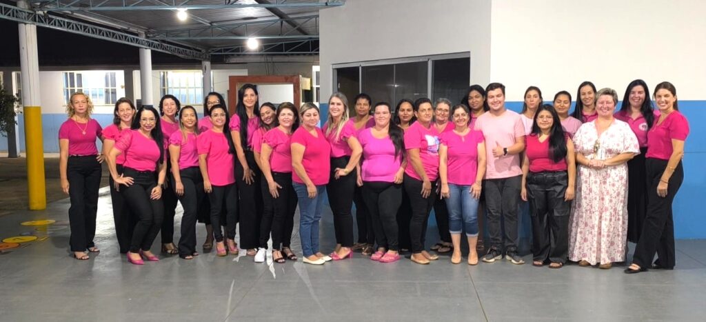 Escola Rachid inicia ano letivo com teatro e reunião com as famílias Escola Rachid inicia ano letivo com teatro e reunião com as famílias