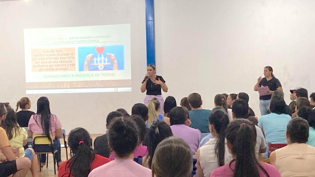 CEI Terra Mater inicia 2026 com reunião e integração da comunidade escolar