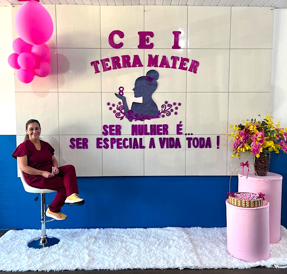 CEI Terra Mater celebra o Dia do Circo e o Dia da Mulher