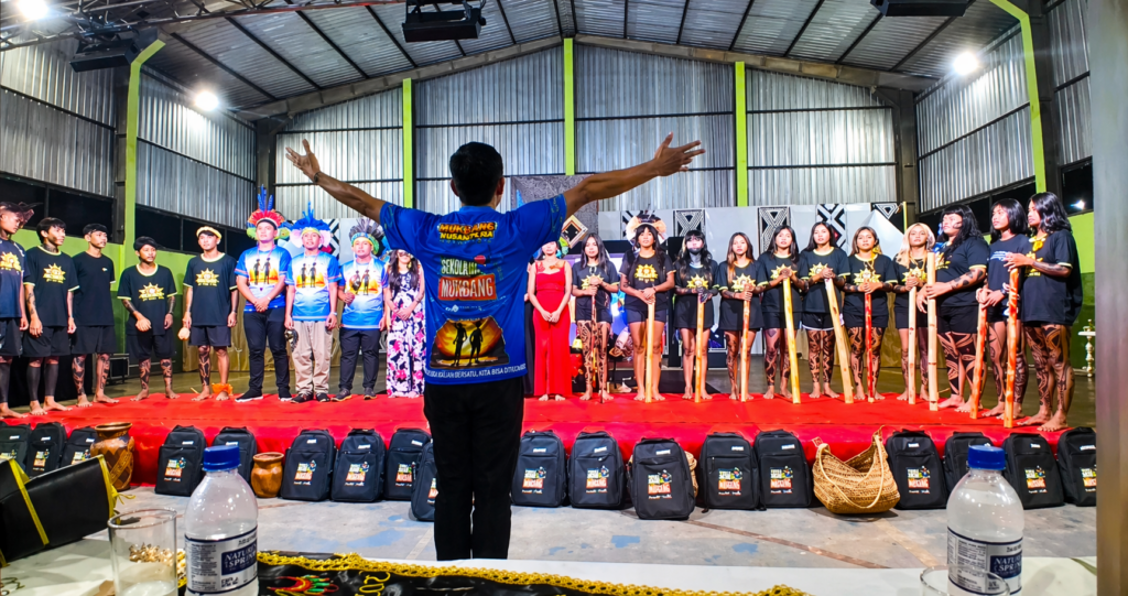 Beleza, identidade e tradição marcam o Miss e Mister Guarani Kaiowá 2026 em Amambai