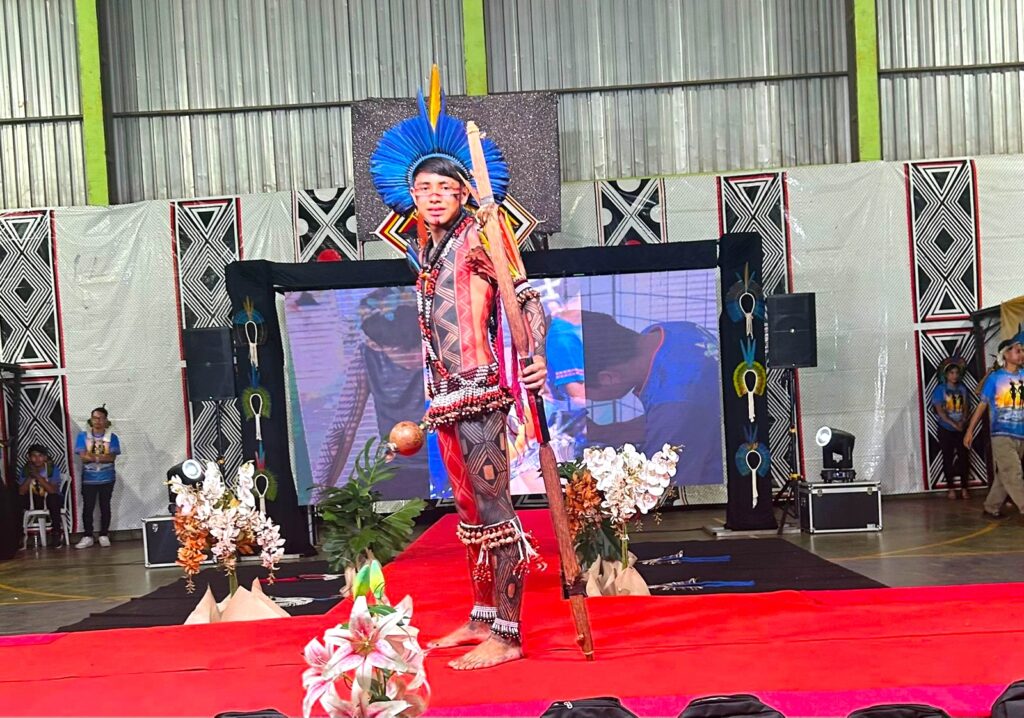 Beleza, identidade e tradição marcam o Miss e Mister Guarani Kaiowá 2026 em Amambai