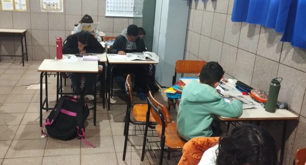 Atividade com Jornal Impresso: Aprendizado e Descobertas no 3º Ano B Atividade com Jornal Impresso: Aprendizado e Descobertas no 3º Ano B