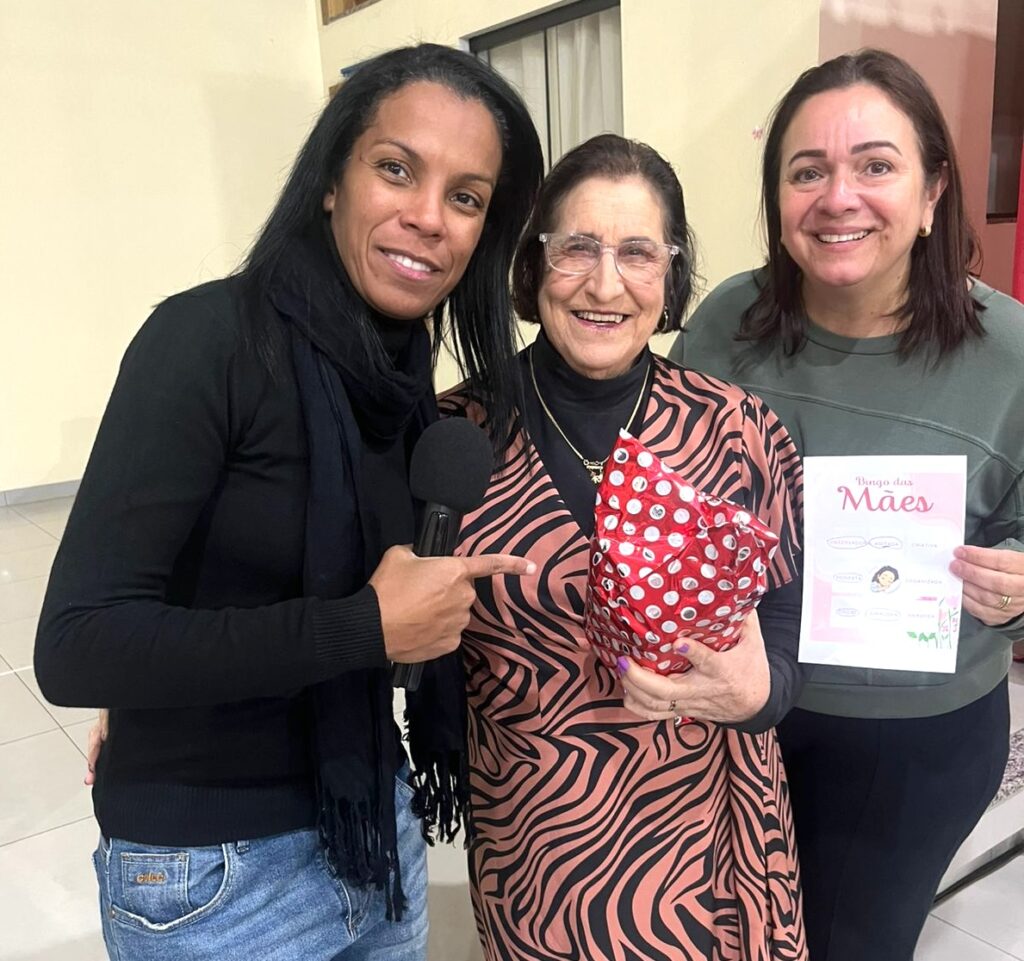 Grupo de Mães Laços de Amor Eterno celebra Dia das Mães com beleza, emoção e homenagens dos filhos