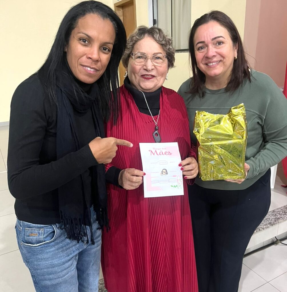 Grupo de Mães Laços de Amor Eterno celebra Dia das Mães com beleza, emoção e homenagens dos filhos