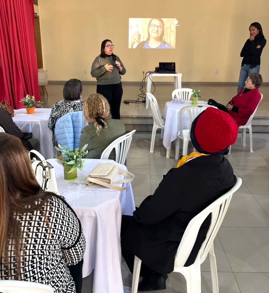 Grupo de Mães Laços de Amor Eterno celebra Dia das Mães com beleza, emoção e homenagens dos filhos
