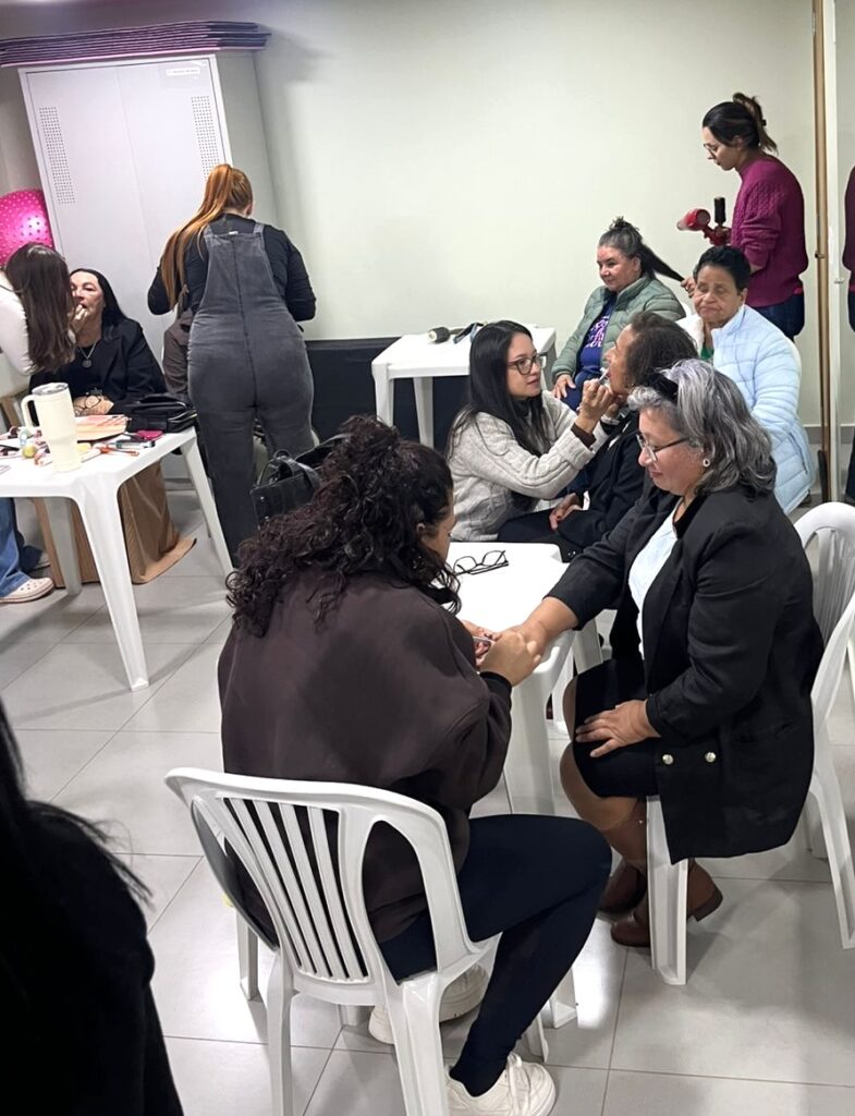 Grupo de Mães Laços de Amor Eterno celebra Dia das Mães com beleza, emoção e homenagens dos filhos