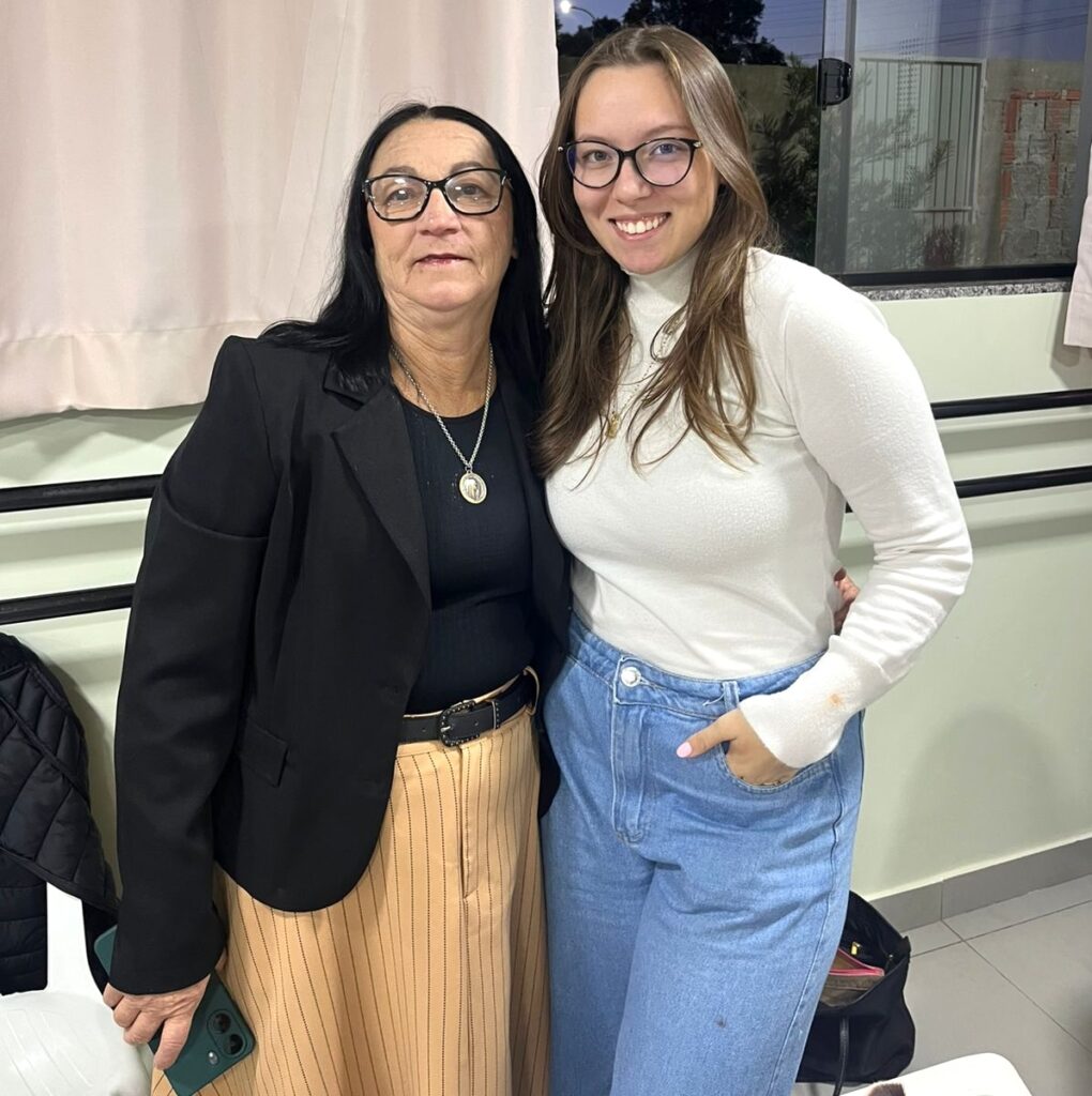 Grupo de Mães Laços de Amor Eterno celebra Dia das Mães com beleza, emoção e homenagens dos filhos