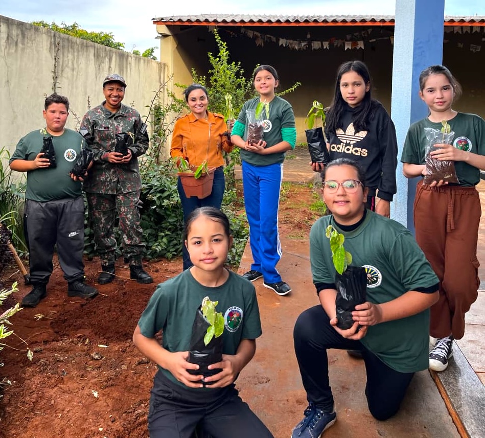 Projeto Florestinha participa de ações de educação ambiental durante a Semana do Meio Ambiente Projeto Florestinha participa de ações de educação ambiental durante a Semana do Meio Ambiente