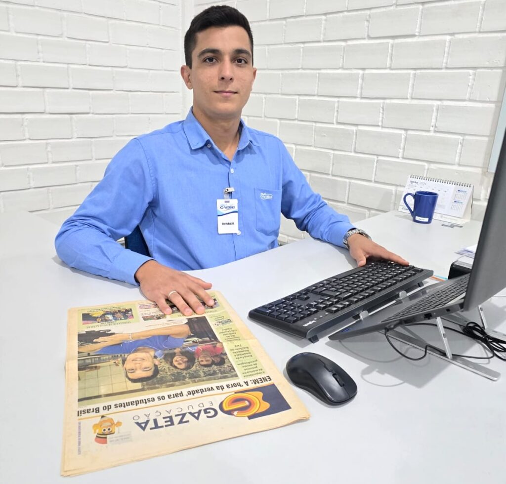 De estudante sonhador a profissional realizado: a trajetória de Renner Pinzan mais de uma década após o final do Ensino Médio 