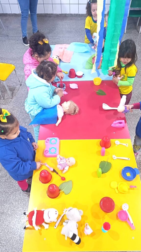 Aprender Brincando: Conhecimento e Diversão na Educação Infantil