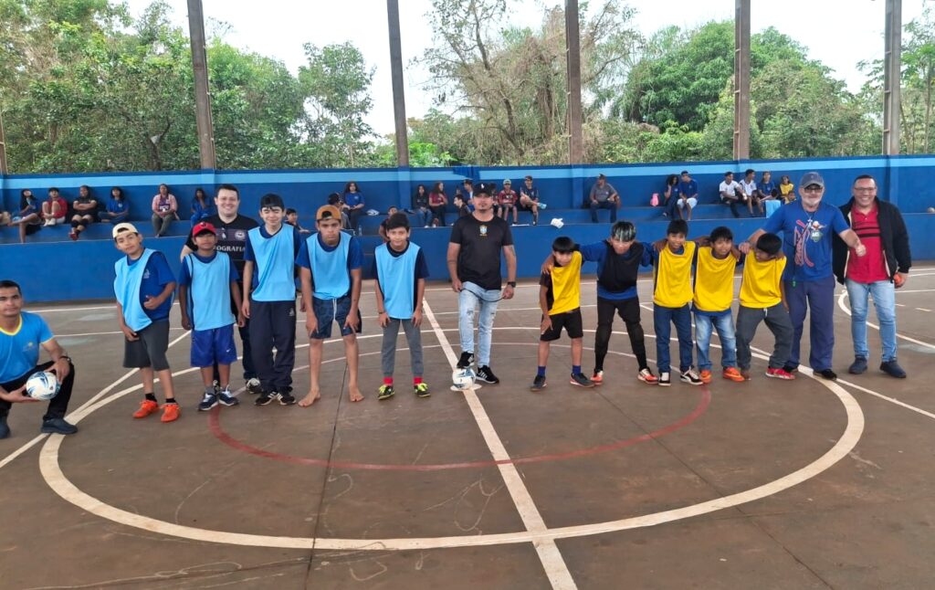 Escolas Jaguari e Novo Horizonte promovem torneio de futsal inspirado na Copa do Mundo Escolas Jaguari e Novo Horizonte promovem torneio de futsal inspirado na Copa do Mundo