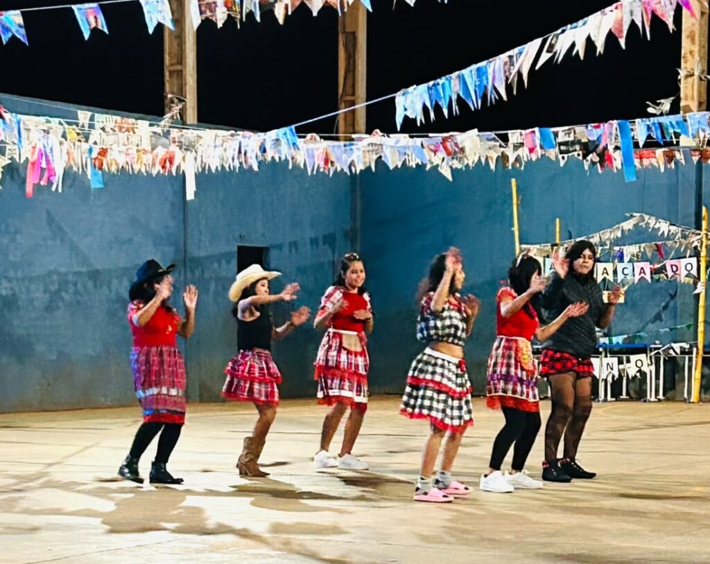 Festa Julina reúne cultura, famílias e comunidade no encerramento do semestre na Escola Indígena Tupã'i Ñandeva
