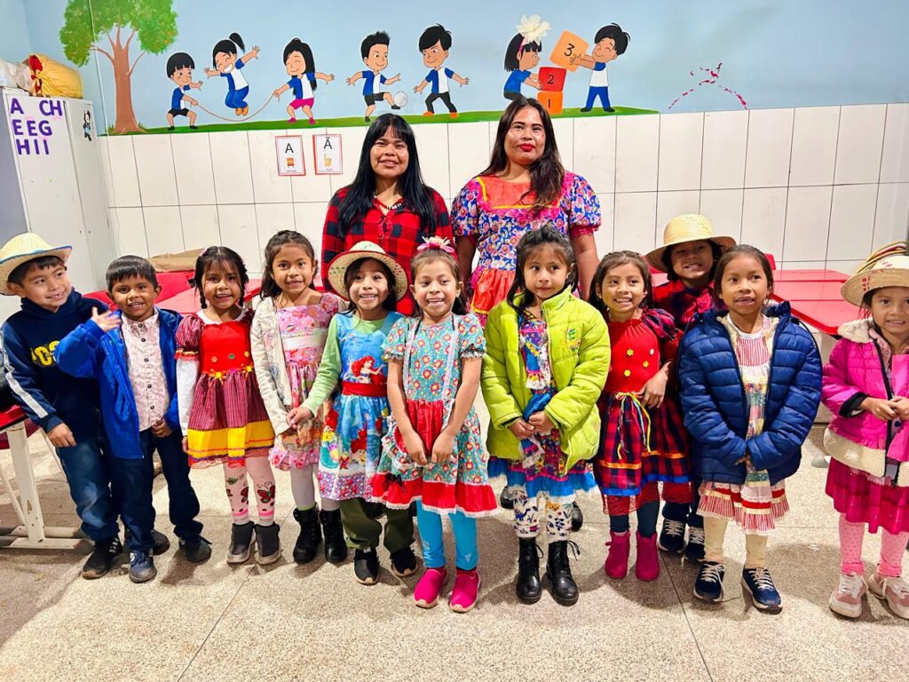 Festa Julina reúne cultura, famílias e comunidade no encerramento do semestre na Escola Indígena Tupã'i Ñandeva