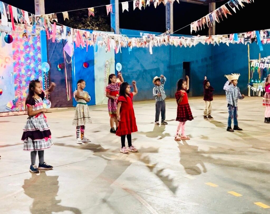 Festa Julina reúne cultura, famílias e comunidade no encerramento do semestre na Escola Indígena Tupã'i Ñandeva