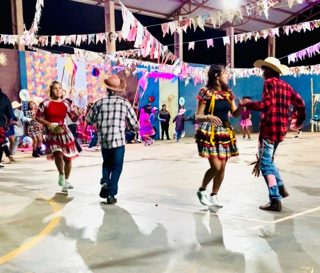 Festa Julina reúne cultura, famílias e comunidade no encerramento do semestre na Escola Indígena Tupã'i Ñandeva
