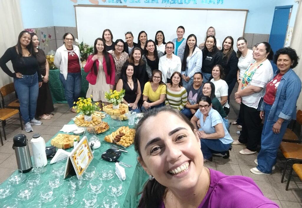 Formação Pedagógica marca o início do segundo semestre na Escola Municipal Antônio Pinto da Silva