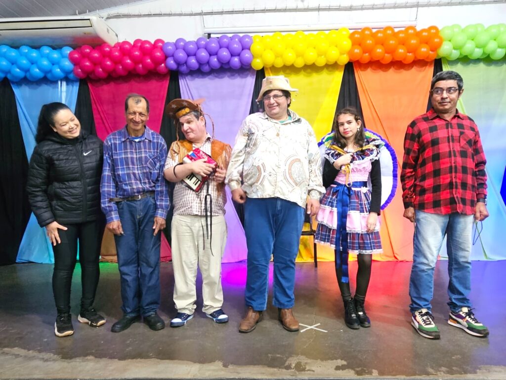 Festa das Cores promove inclusão, cultura e protagonismo estudantil na APAE de Amambai Festa das Cores promove inclusão, cultura e protagonismo estudantil na APAE de Amambai