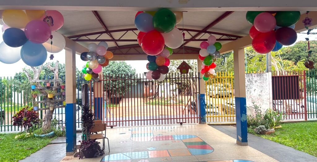 Escola Municipal Ayrton Senna recebe alunos com acolhida especial no retorno às aulas