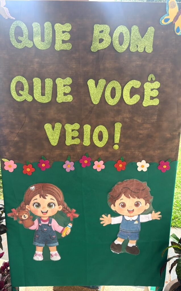 Escola Municipal Ayrton Senna recebe alunos com acolhida especial no retorno às aulas