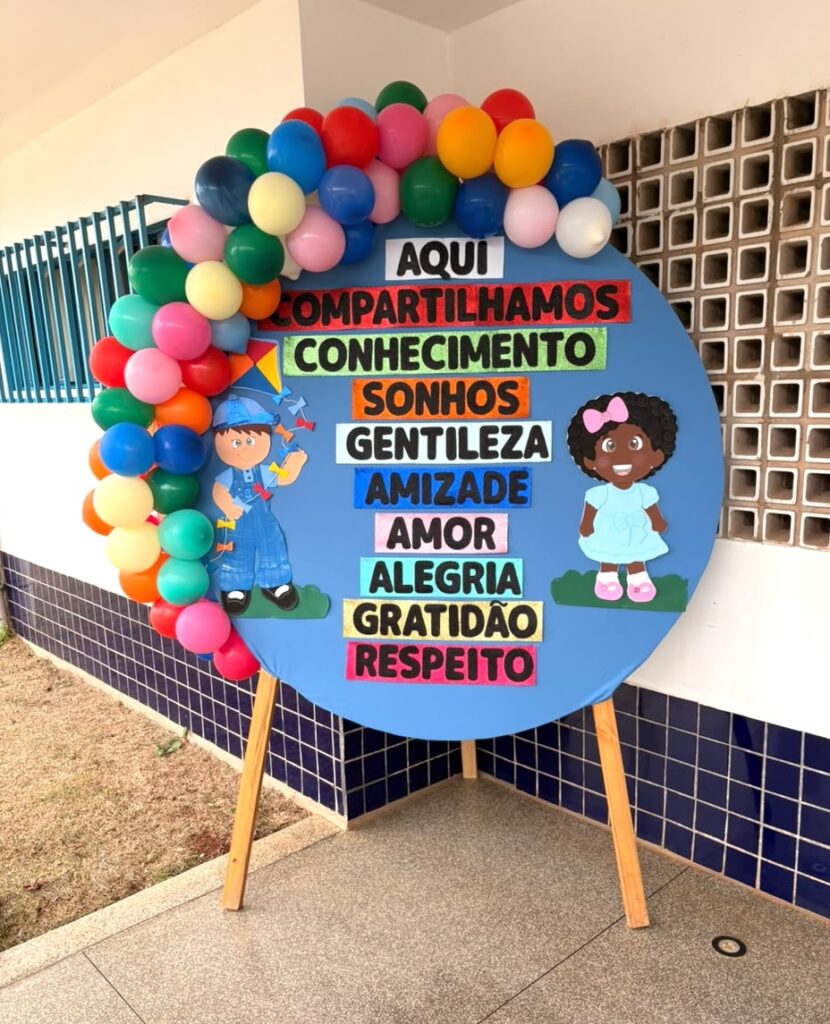 Novo semestre começa com recepção especial no CEI Rosa Maria Osorski Novo semestre começa com recepção especial no CEI Rosa Maria Osorski
