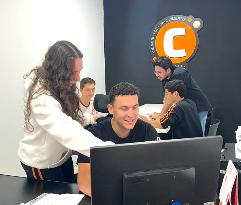 Projeto criado por estudantes de Amambai transforma leitura em experiência digital e disputa etapa estadual Projeto criado por estudantes de Amambai transforma leitura em experiência digital e disputa etapa estadual