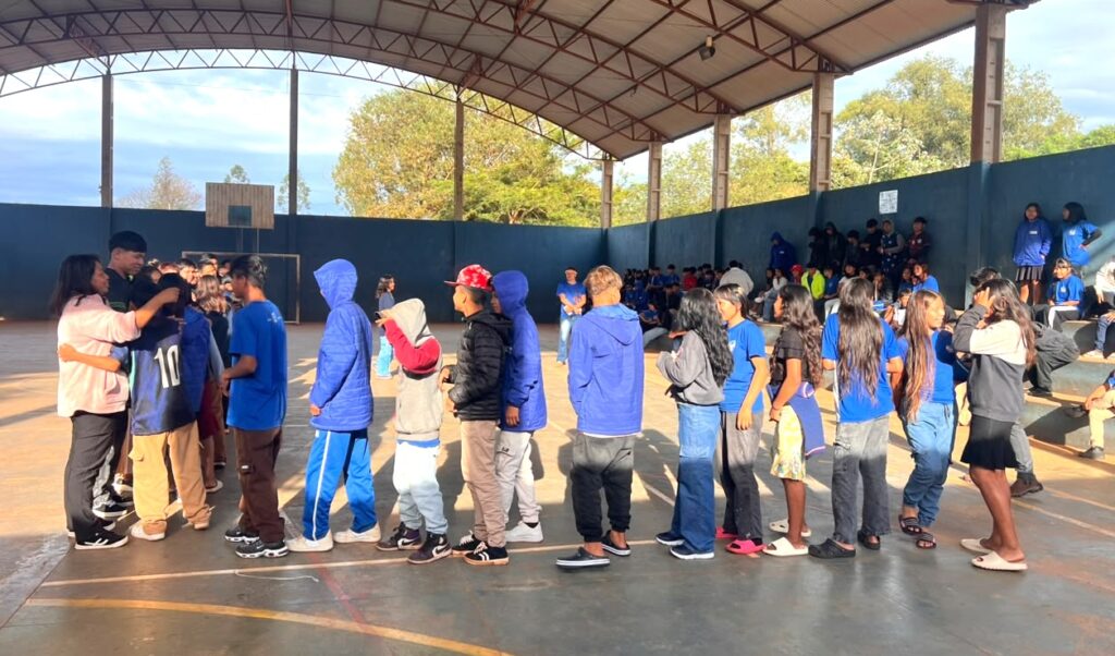 Pensar em alternativa para atrair atenção das crianças e evitar a evasão escolar é valorizar a vida