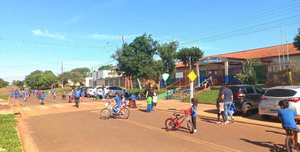 Semana do Trânsito na Escola Ayrton Senna da Silva Semana do Trânsito na Escola Ayrton Senna da Silva
