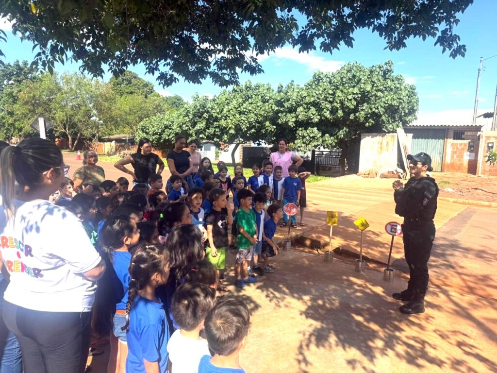 Semana do Trânsito na Escola Ayrton Senna da Silva Semana do Trânsito na Escola Ayrton Senna da Silva