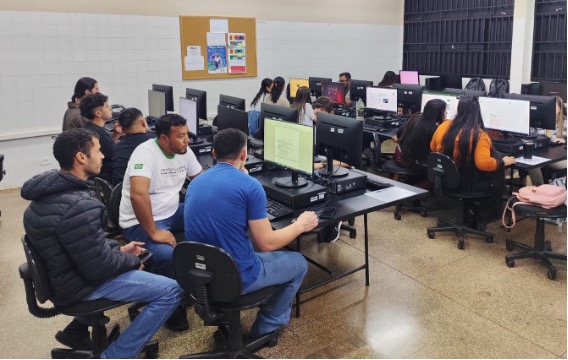 Quando a sala de aula vira uma fazenda: Projeto Integrador aproxima estudantes do IFMS da realidade da produção agrícola Quando a sala de aula vira uma fazenda: Projeto Integrador aproxima estudantes do IFMS da realidade da produção agrícola